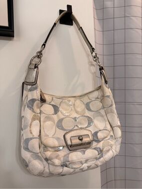 COACH WHITE SIGNATURE SEQUIN BAG